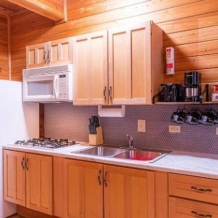 Cabin #3 Rainbow Trout - Pet Friendly- Sleeps 6 - Playground & Game Room Payson Exterior photo