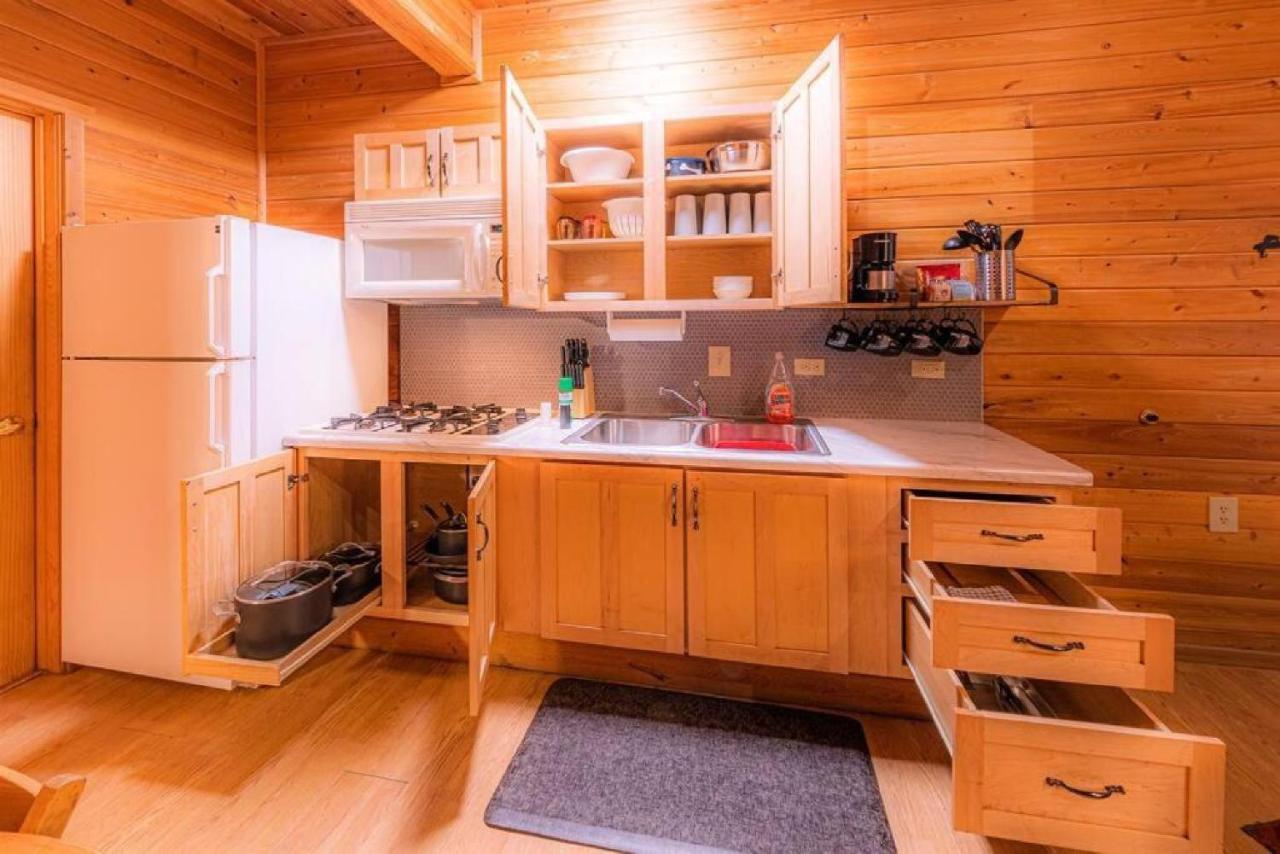 Cabin #3 Rainbow Trout - Pet Friendly- Sleeps 6 - Playground & Game Room Payson Exterior photo