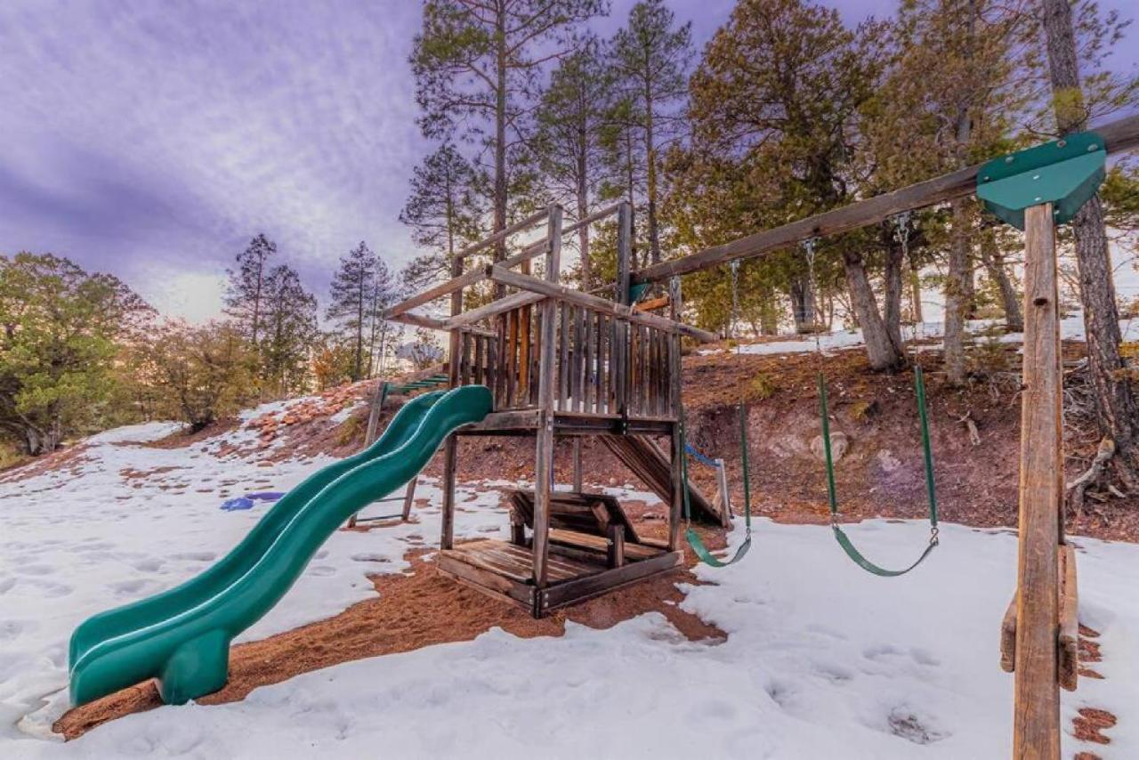 Cabin #3 Rainbow Trout - Pet Friendly- Sleeps 6 - Playground & Game Room Payson Exterior photo